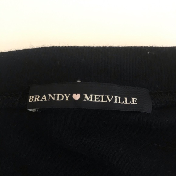 Brandy melville crewneck! - Picture 3 of 3
